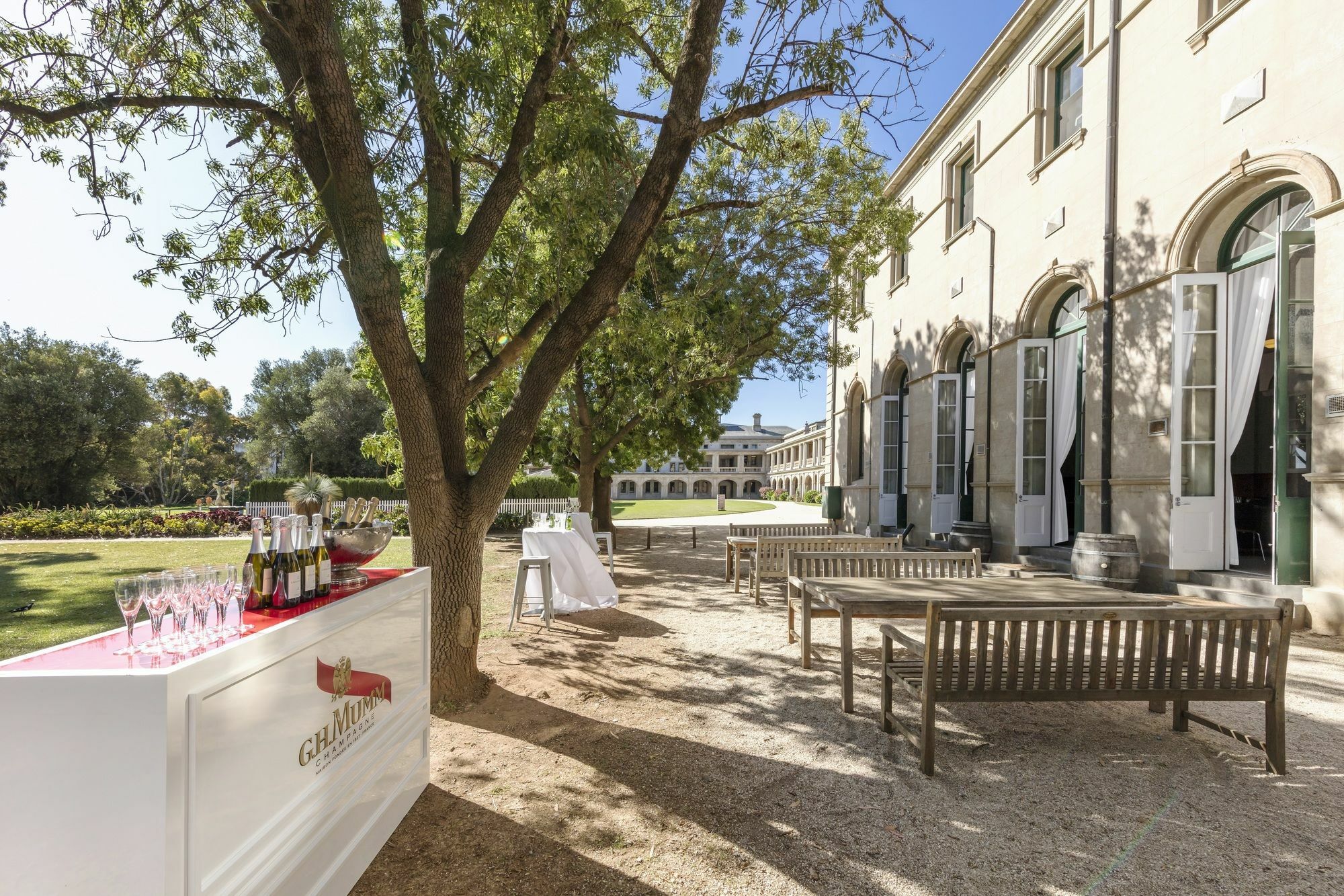 Lancemore Mansion Hotel Werribee Park Exterior photo